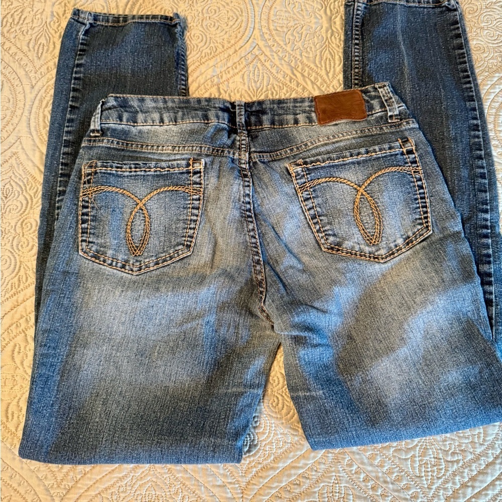 Classic Blue Skinny Jeans with Vintage Fading - Picture 2 of 8